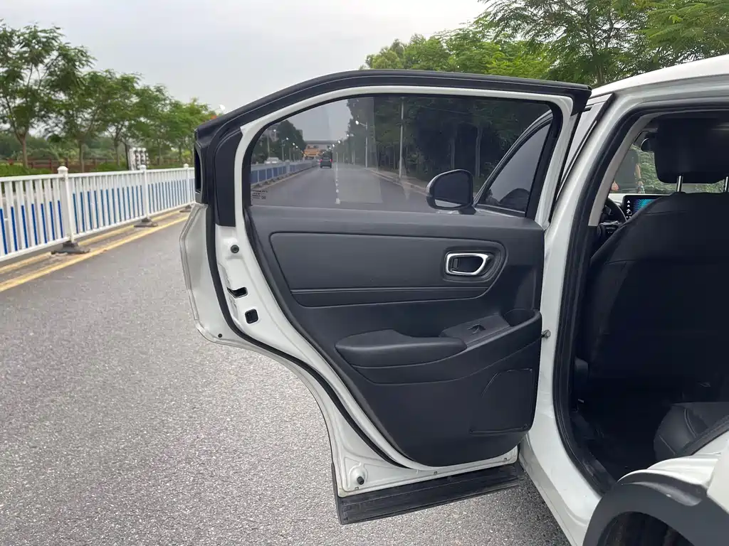 Honda Vezel 2023 — фото 29