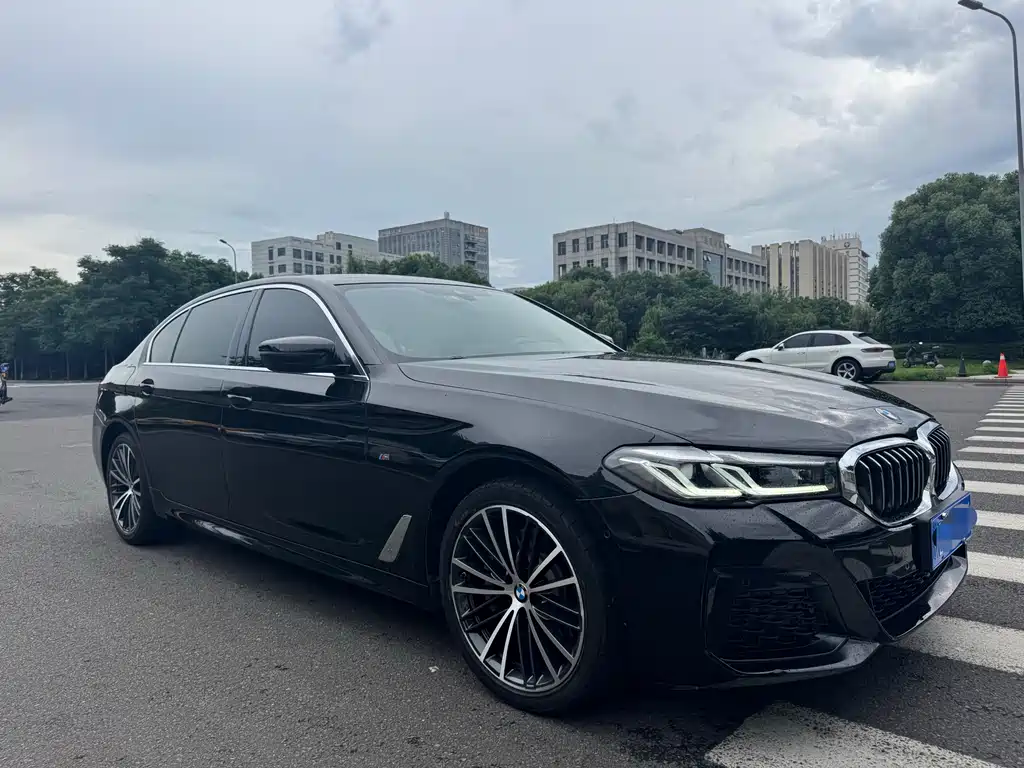 BMW 5 Series 2022