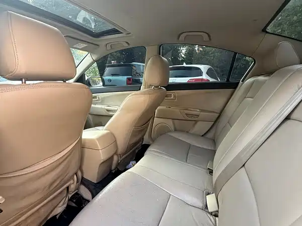 Mazda 3 2012