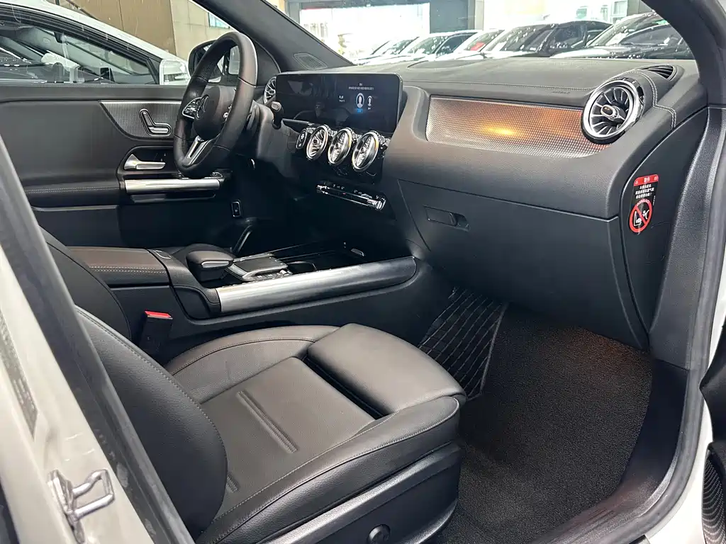 Mercedes-Benz GLA 2020