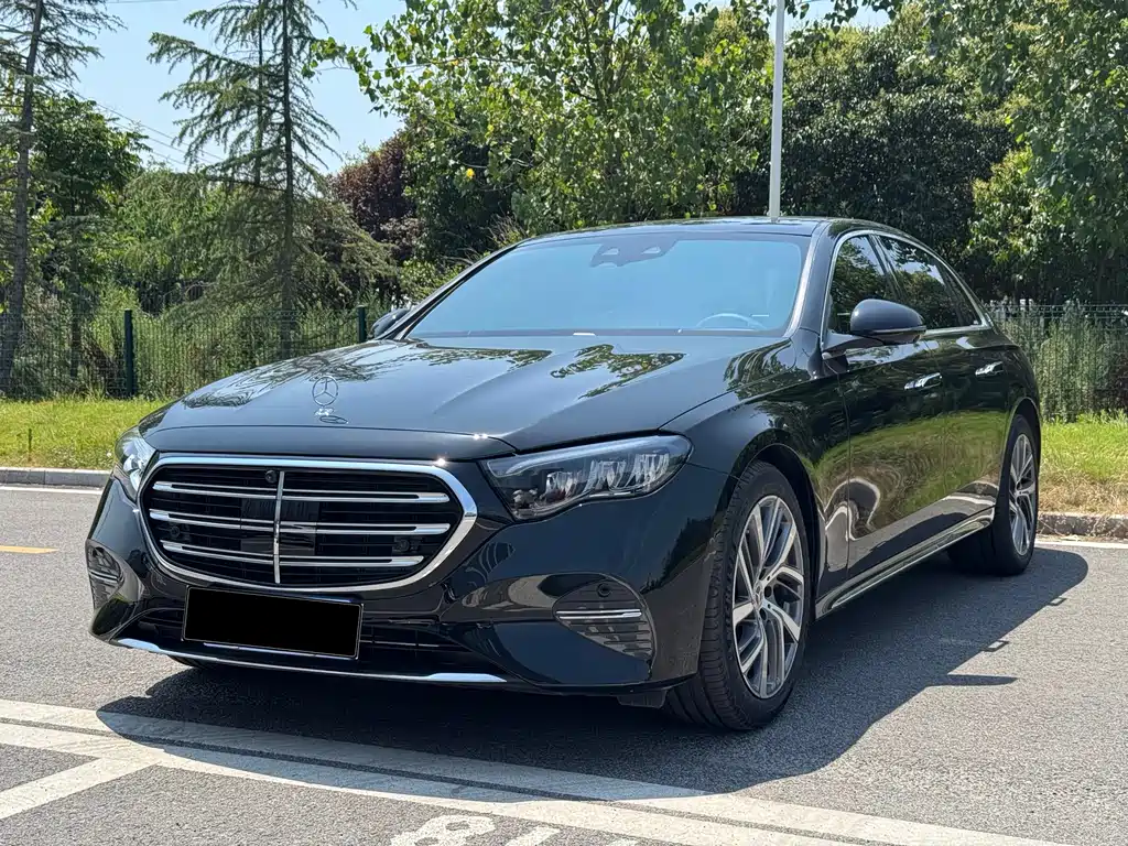 Mercedes-Benz E-Class 2025