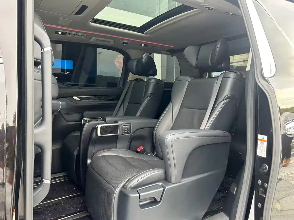 Toyota Vellfire 2020 — фото 11
