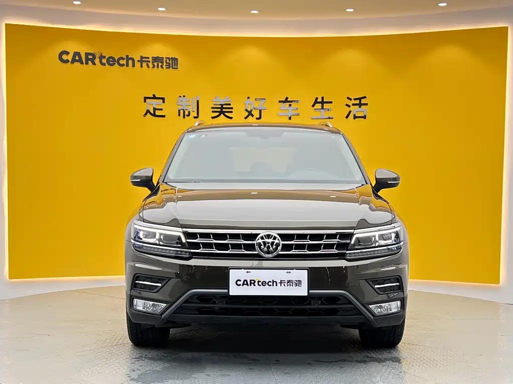 Volkswagen Tiguan L 2017 — фото 2