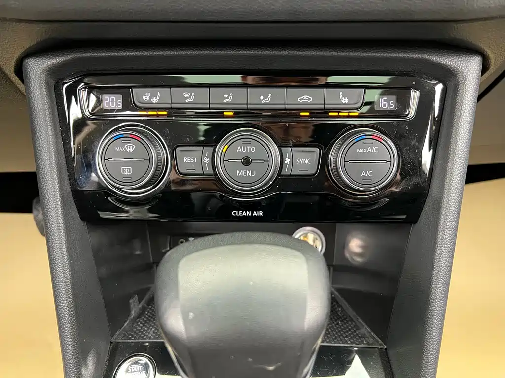 Volkswagen Tiguan L 2017 — фото 14