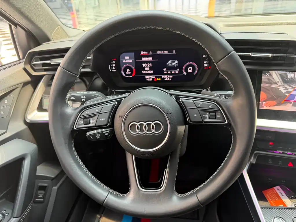 Audi A3 2023 — фото 14