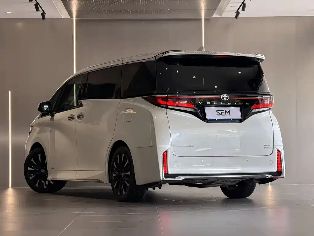 Toyota Vellfire 2024