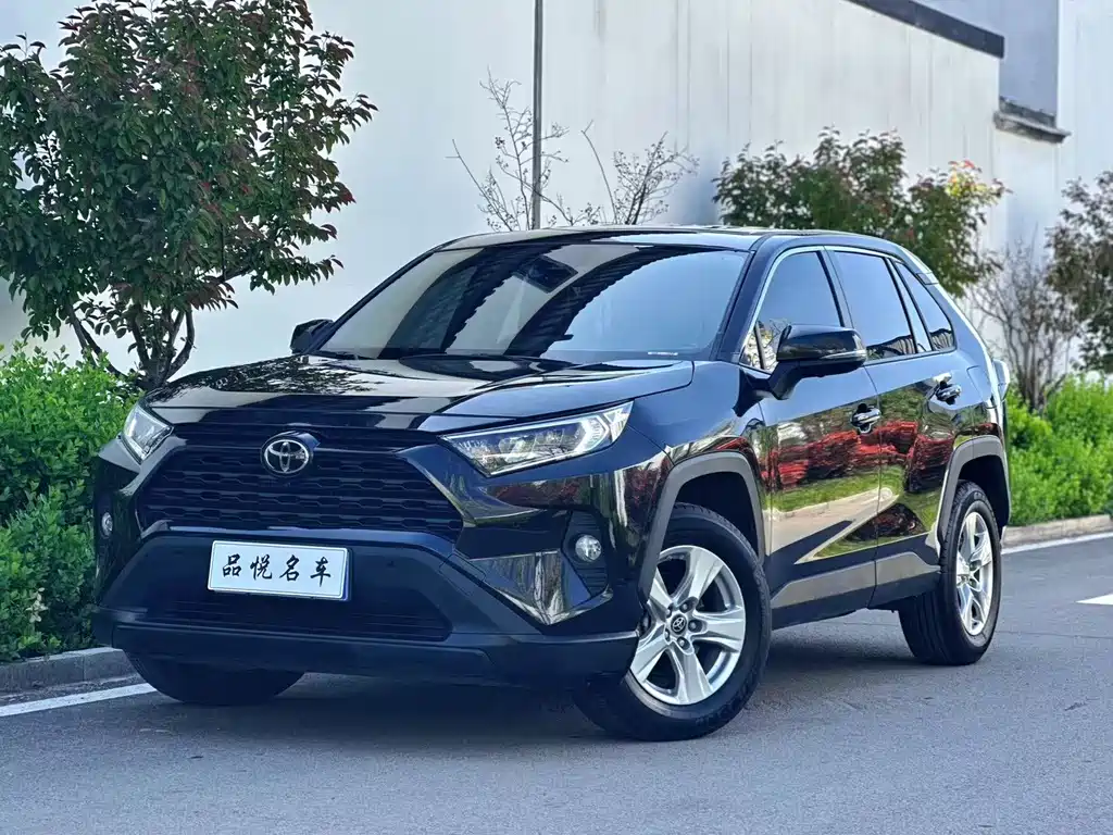 Toyota RAV4 2020 — фото 2