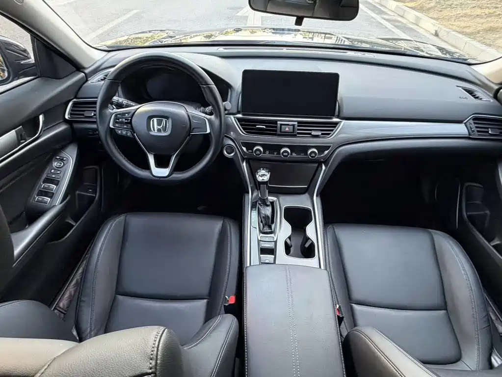 Honda Accord 2023 — фото 9