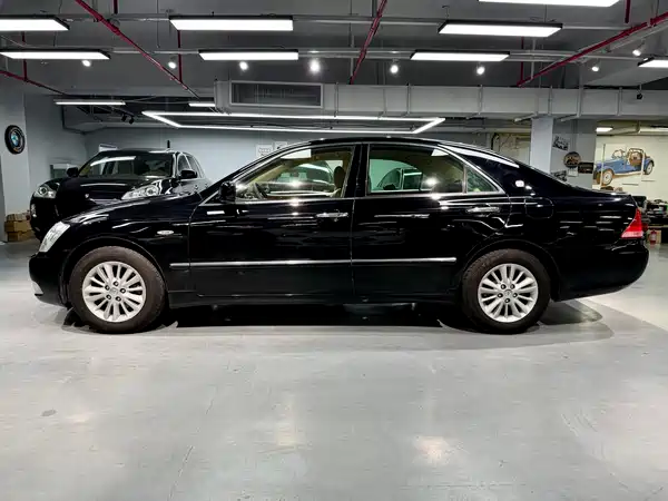 Toyota Crown 2005