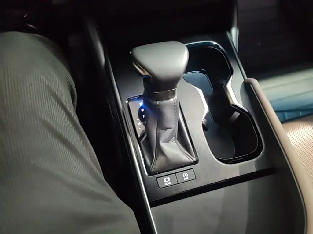 Lexus ES 2023 — фото 14