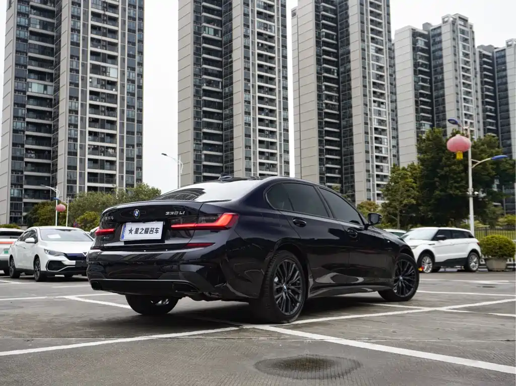 BMW 3 Series 2022