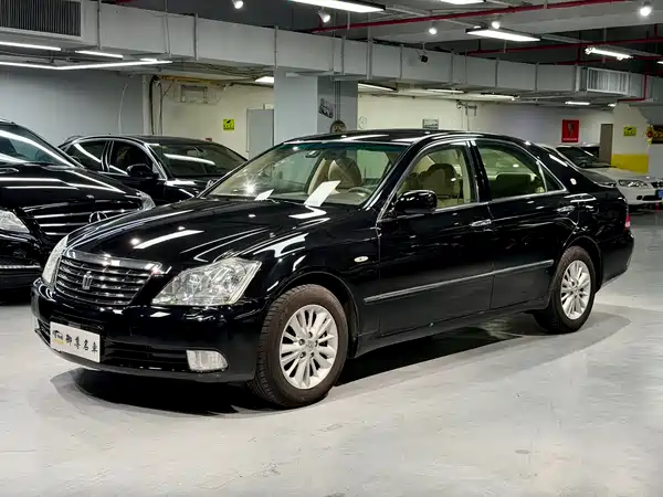 Toyota Crown 2005