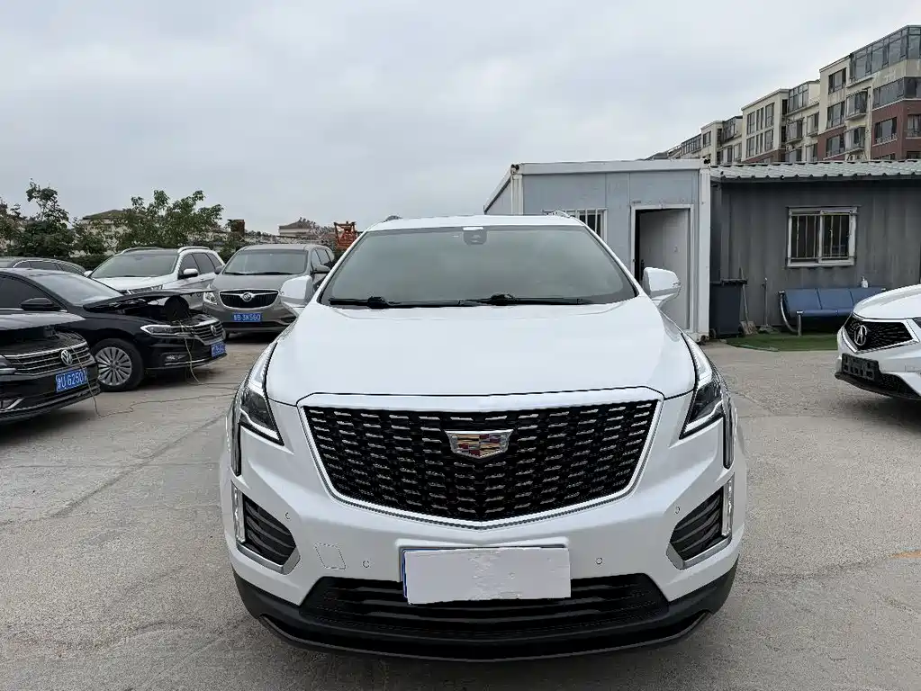 Cadillac XT5 2020 — фото 2