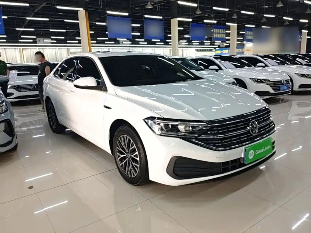 Volkswagen Sagitar 2024
