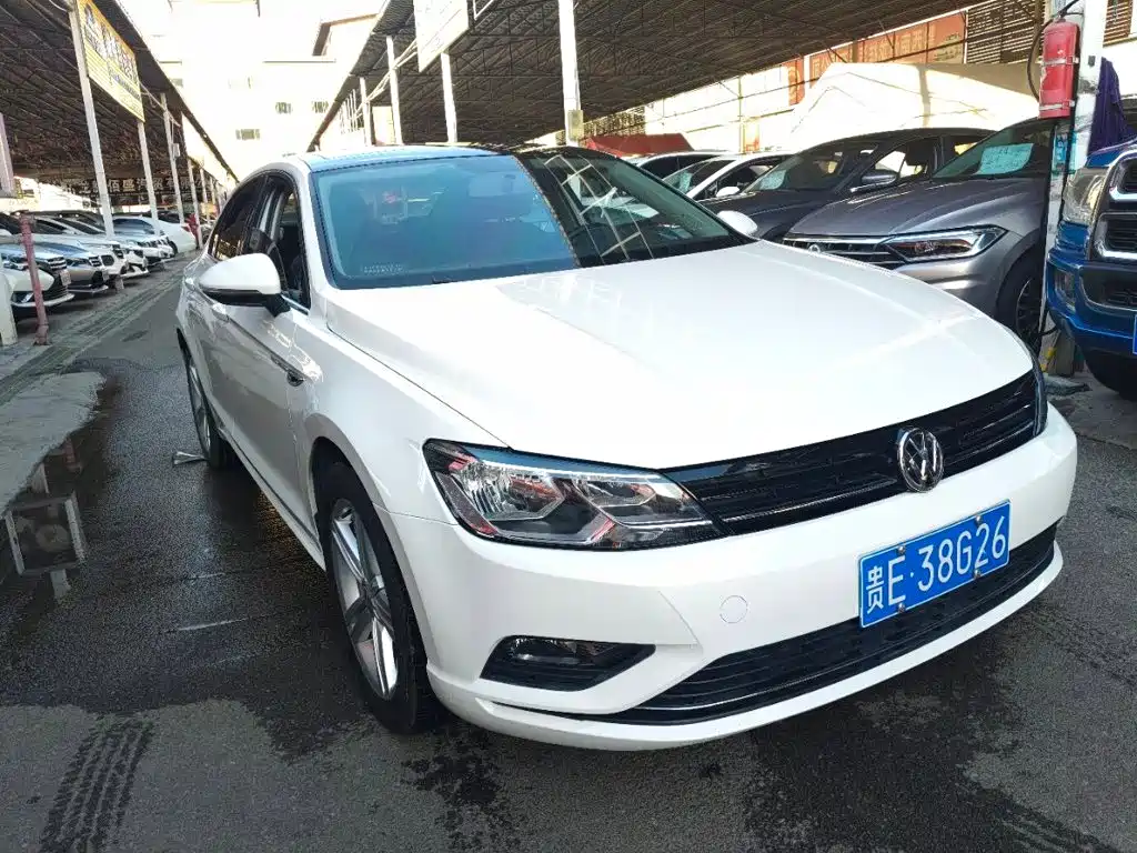 Volkswagen Lamando 2018 — фото 1