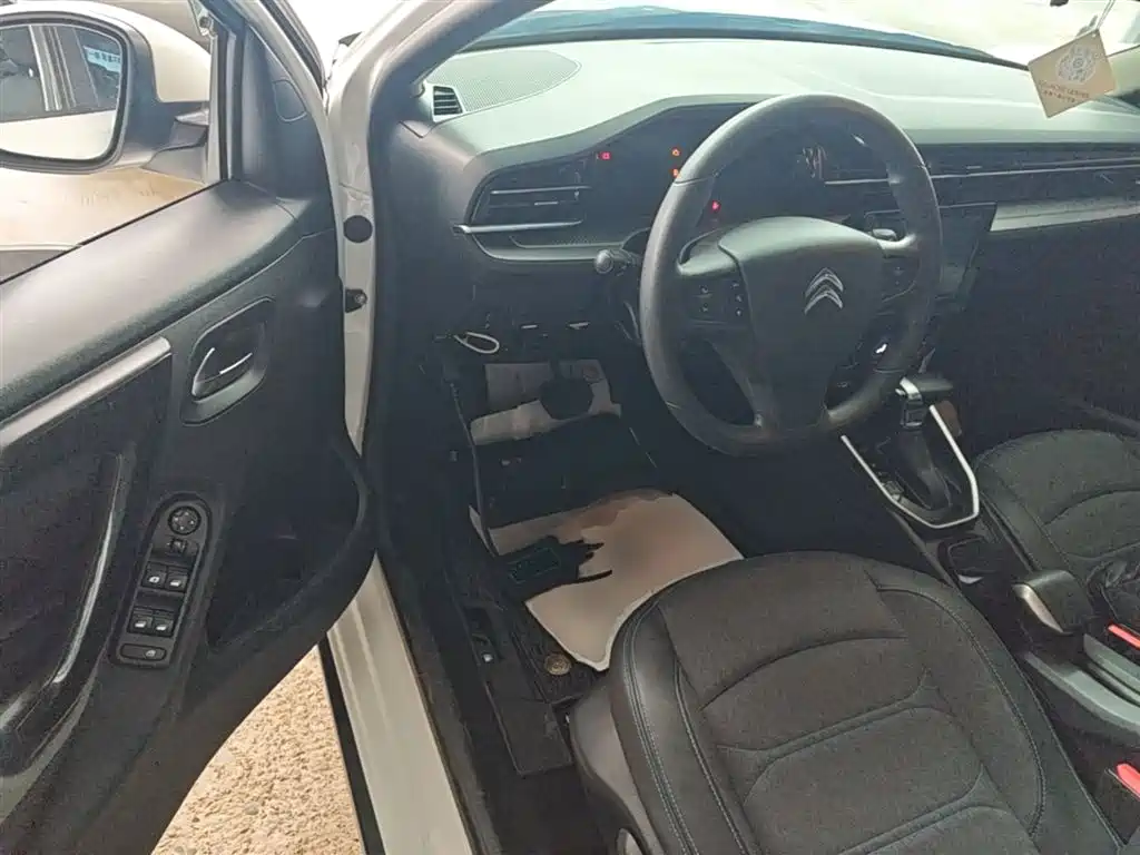Citroen C3-XR 2023 — фото 15