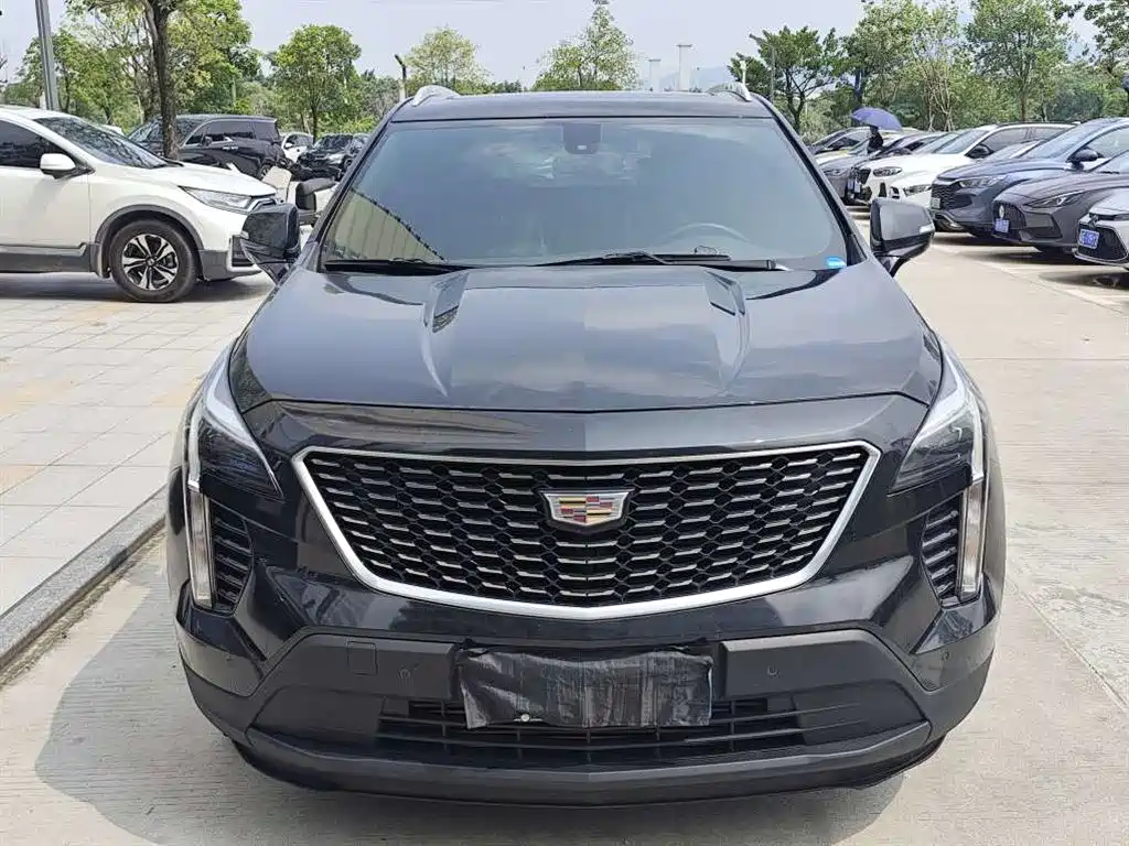 Cadillac XT4 2021 — фото 2