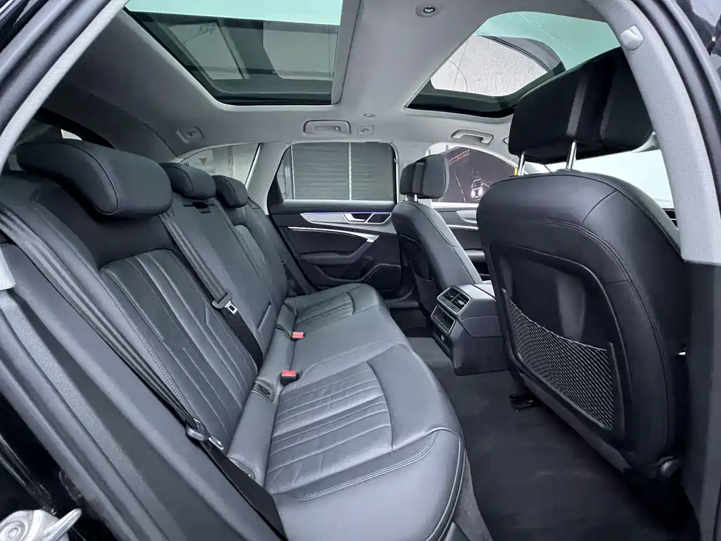 Audi A6 2021 — фото 10