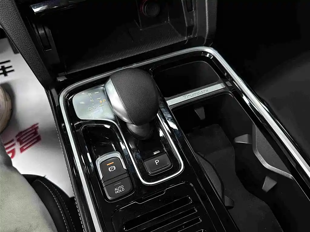 GAC Motor Trumpchi GS8 2021 — фото 15