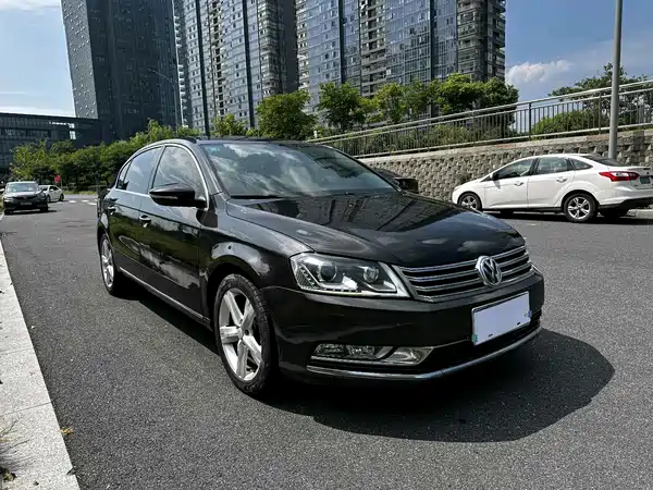 Volkswagen Magotan 2013