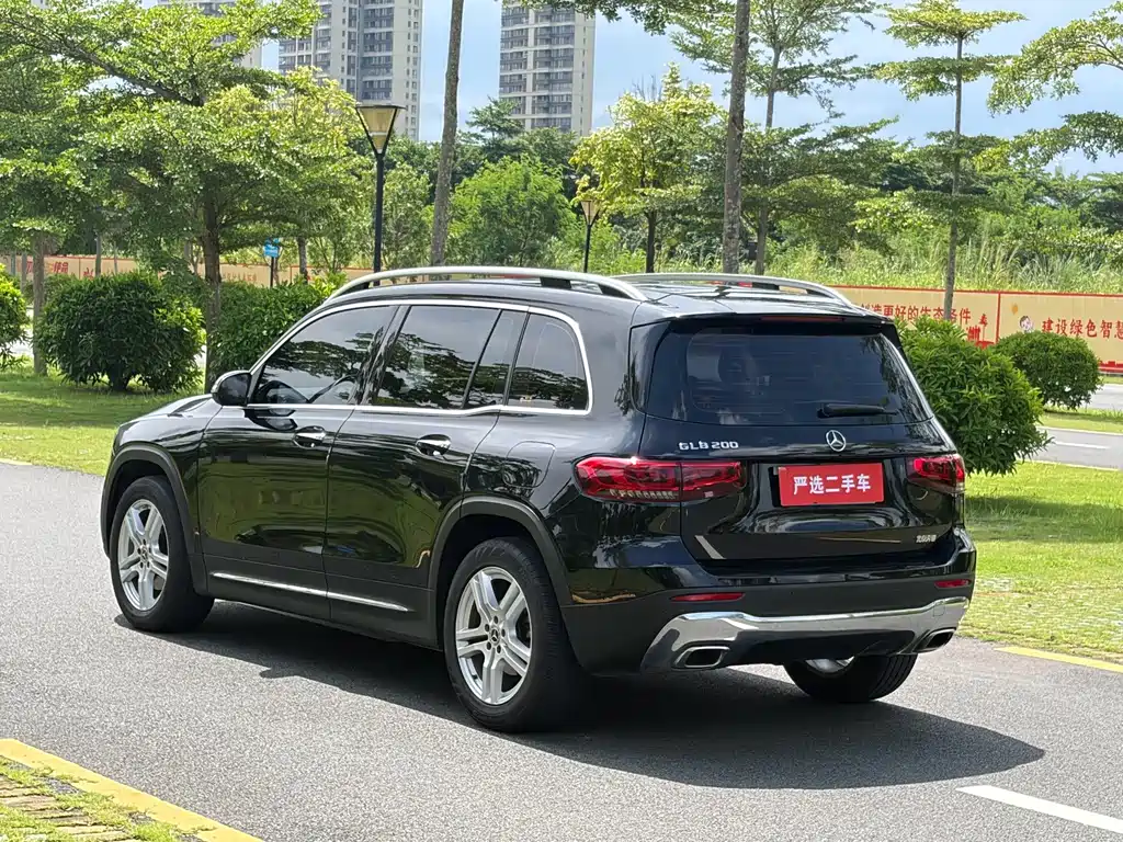 Mercedes-Benz GLB 2021