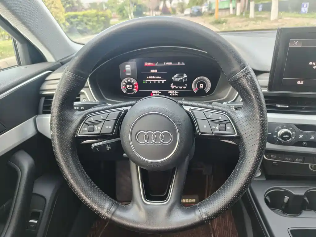 Audi A4L 2021 — фото 11