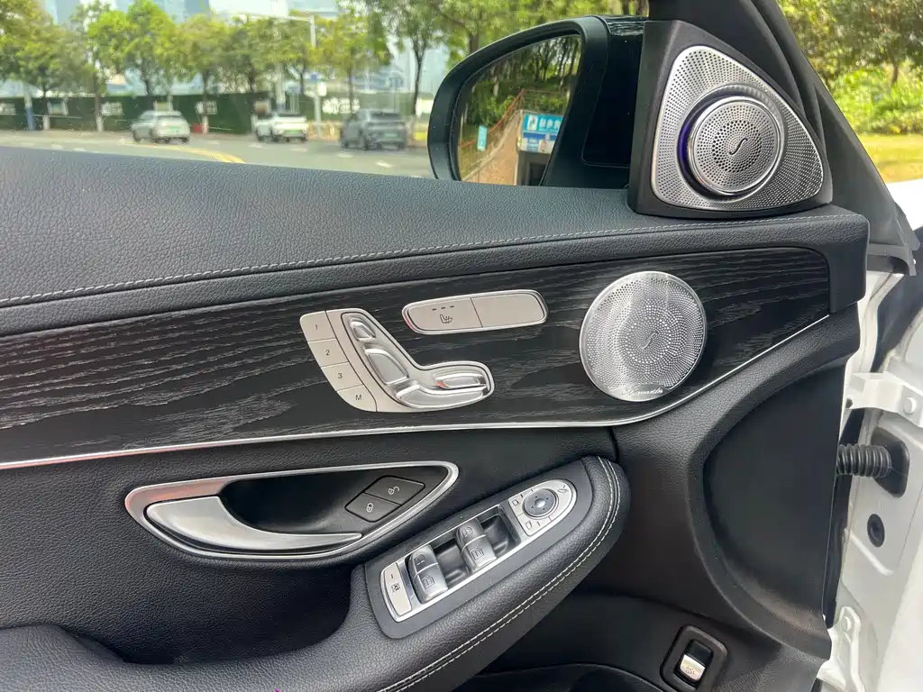 Mercedes-Benz C-Class 2020 — фото 12