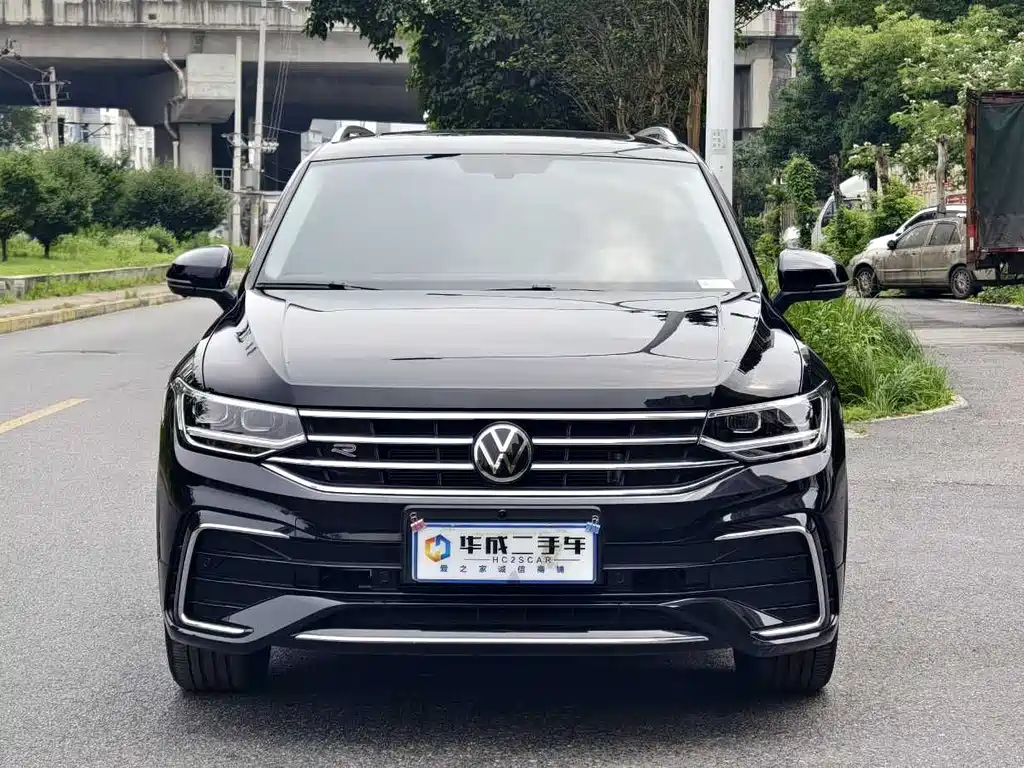 Volkswagen Tiguan L 2024 — фото 3