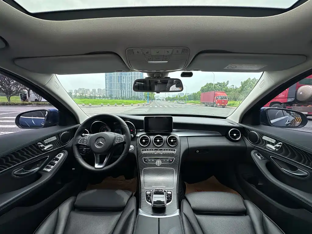 Mercedes-Benz C-Class 2017 — фото 14