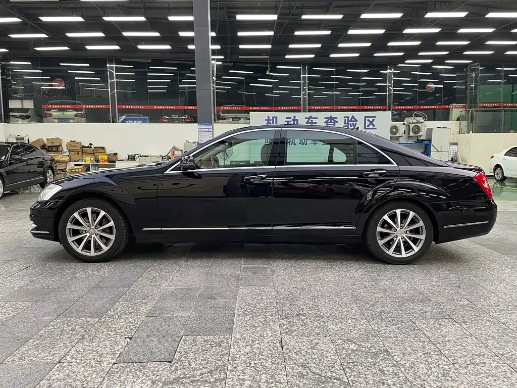 Mercedes-Benz S-Class 2011 — фото 15