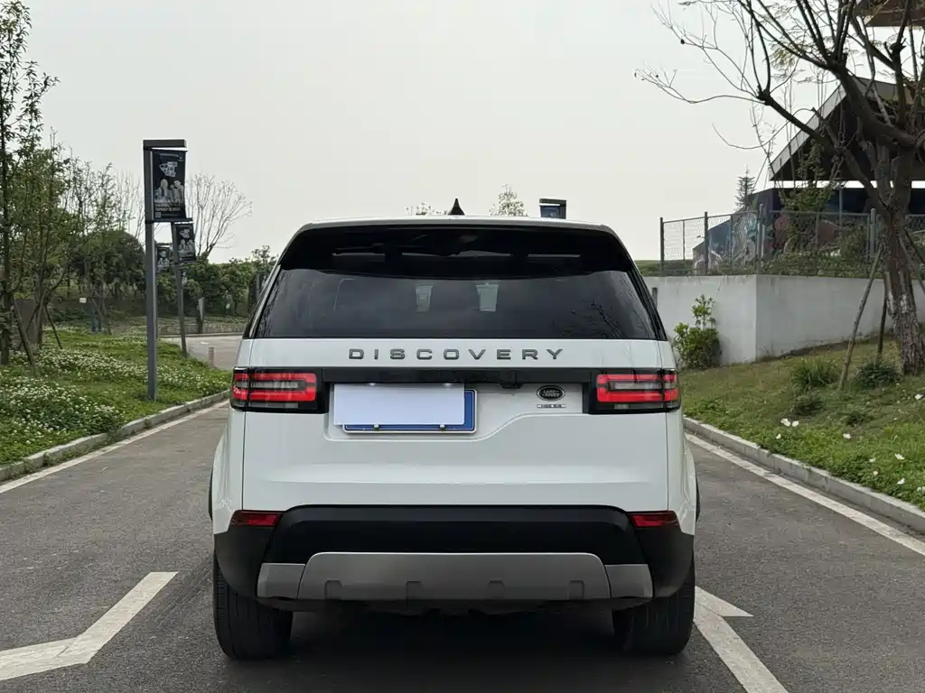 Land Rover Discovery 2018 — фото 12