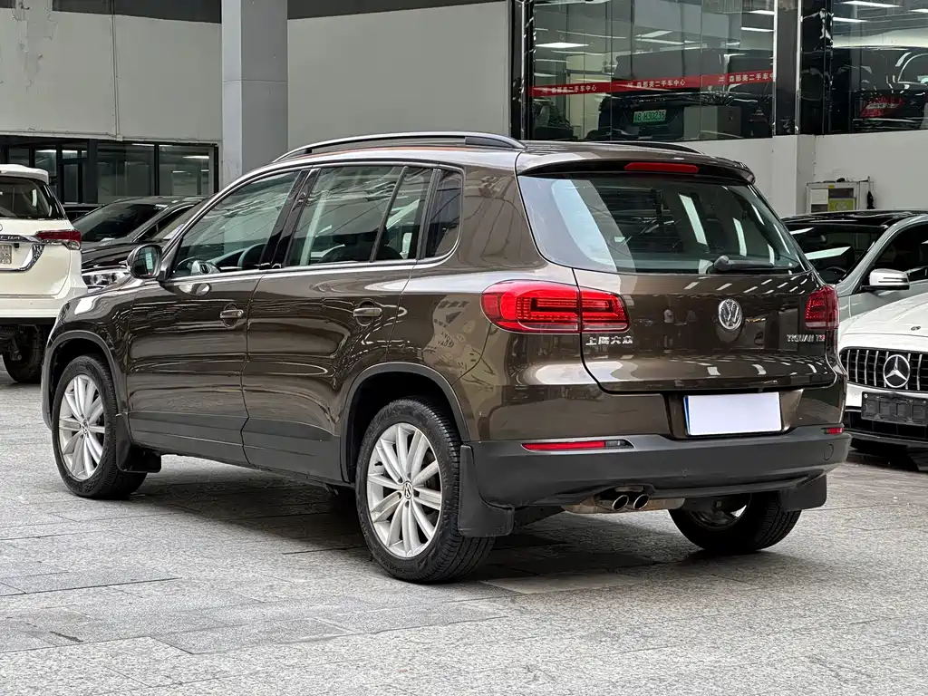 Volkswagen Tiguan 2014 — фото 11