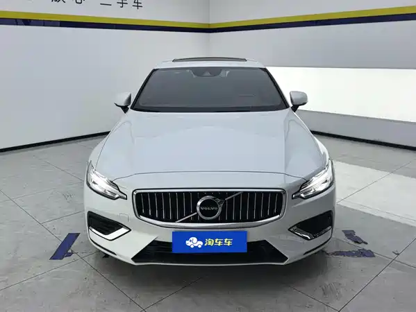 Volvo S60 2021