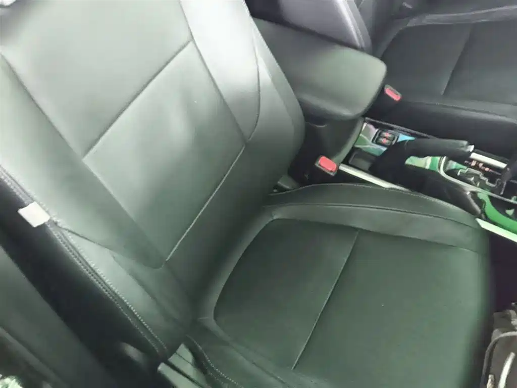 Mitsubishi Outlander 2018 — фото 25