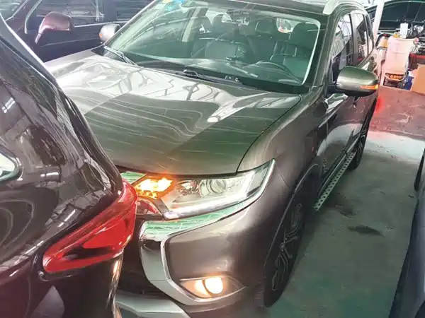 Mitsubishi Outlander 2018