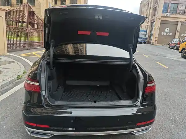 Audi A8 2021