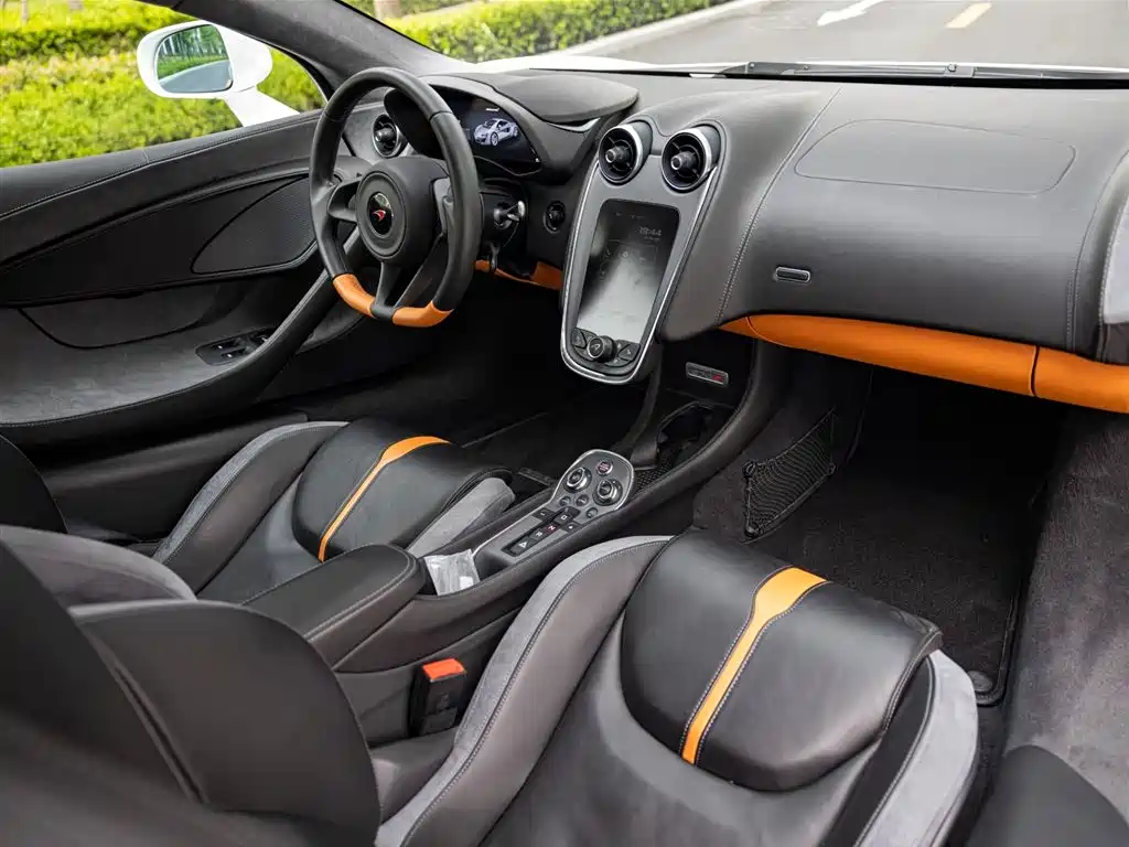McLaren 570 2019 — фото 10