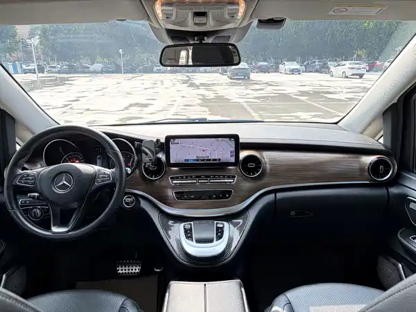 Mercedes-Benz V-Class 2021