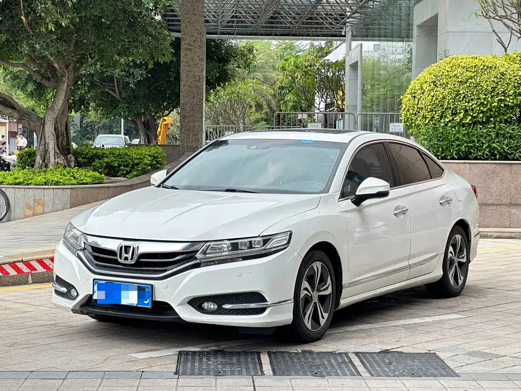 Honda Spirior 2016 — фото 1