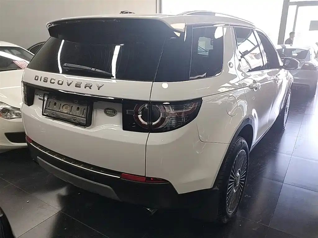 Land Rover Discovery Sport 2016 — фото 7