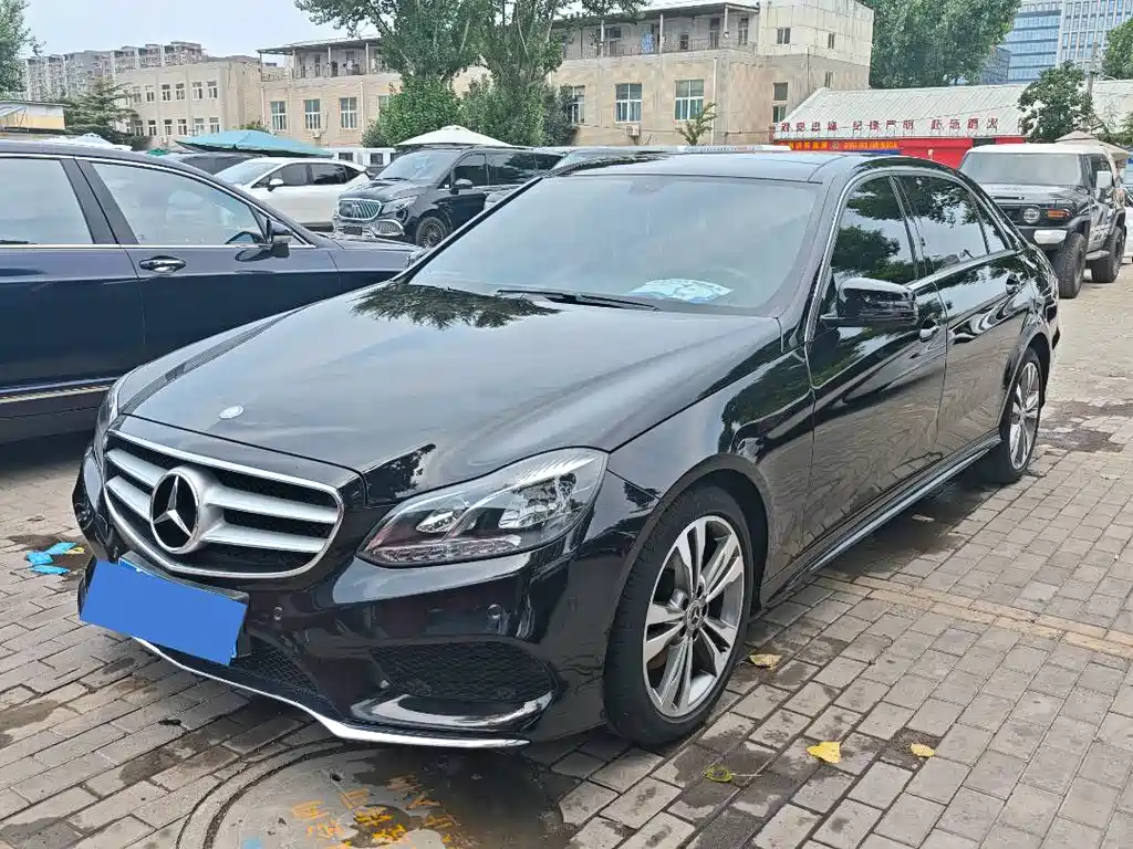 Mercedes-Benz E-Class 2015