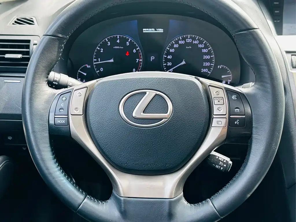 Lexus RX Classic 2015 — фото 18