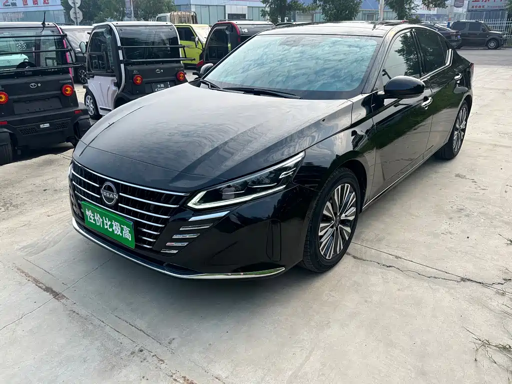 Nissan Teana 2024 — фото 1