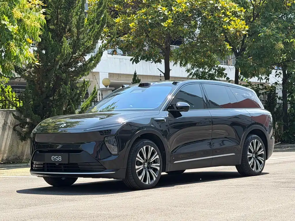 NIO ES8 2023 — фото 1