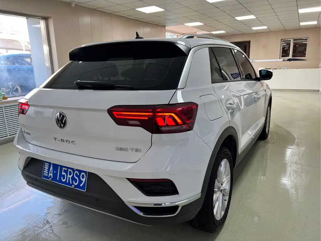 Volkswagen T-Roc 2022 — фото 6