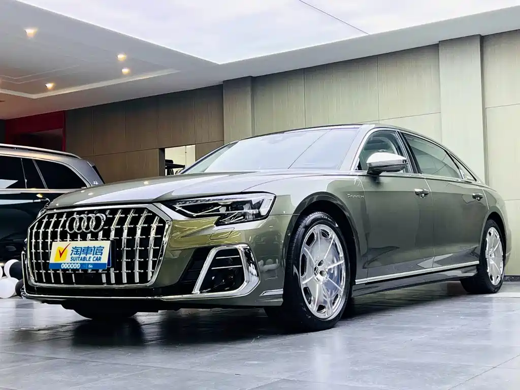 Audi A8 2024 — фото 1