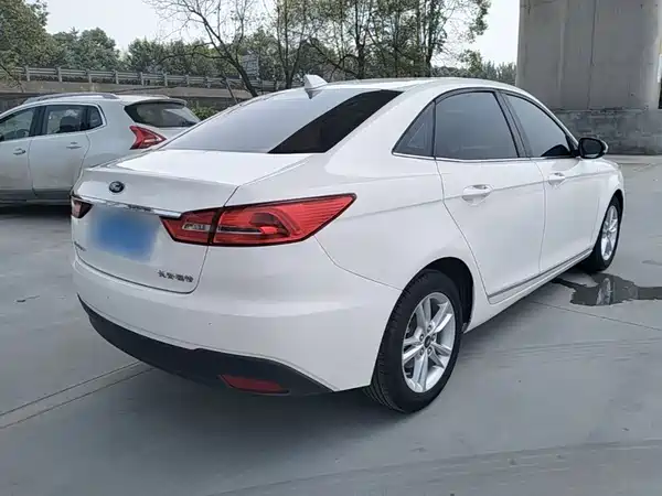Ford Escort 2019
