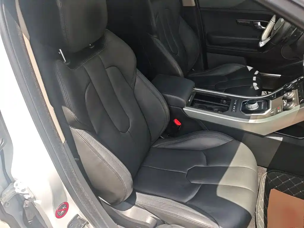 Land Rover Evoque 2015 — фото 25