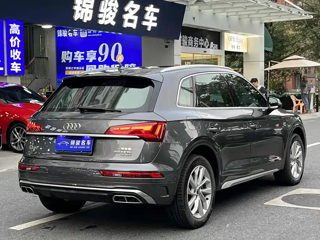Audi Q5L 2022 — фото 6