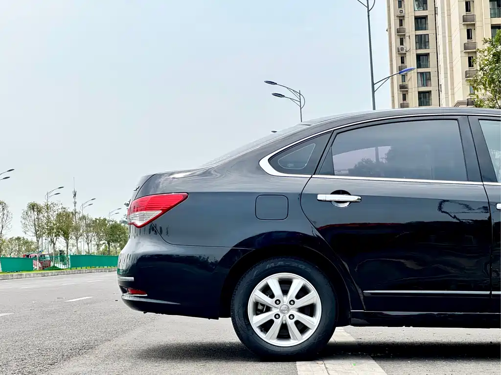 Nissan Sylphy 2018 — фото 11